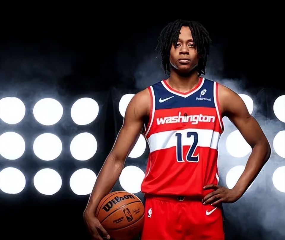 是越拉越大 是越拉越大