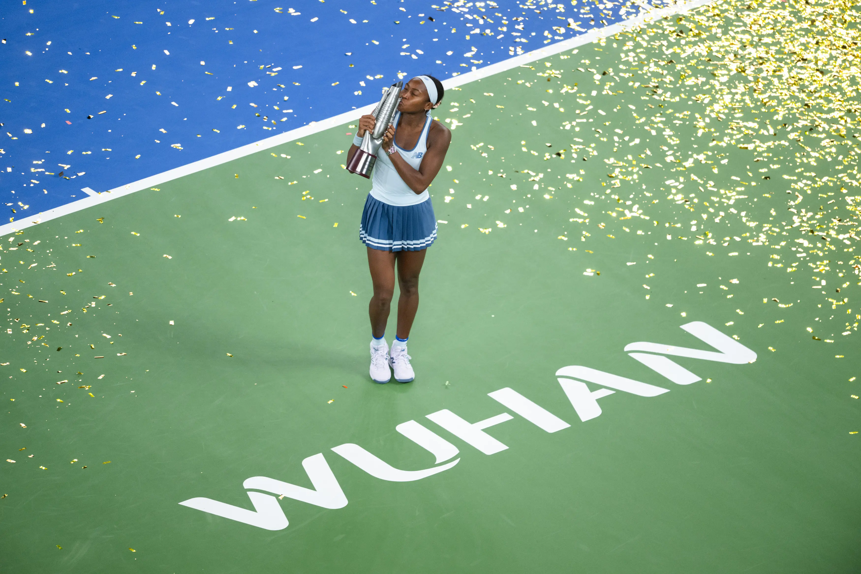 萨巴年终第, 一场