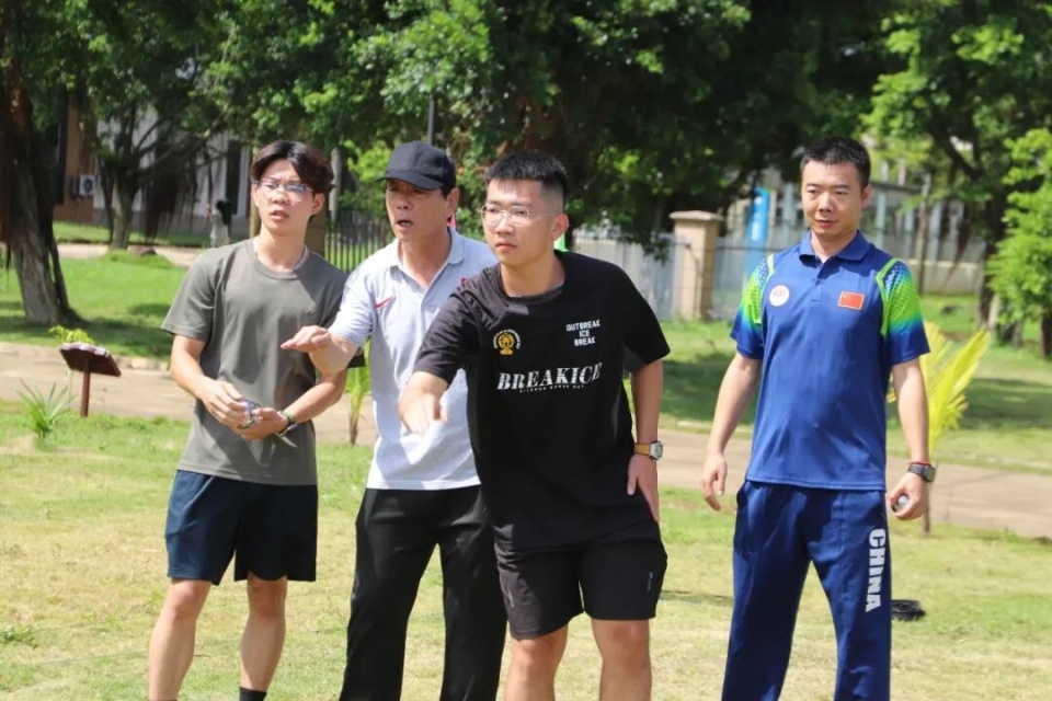 动与校园体 动与校园体